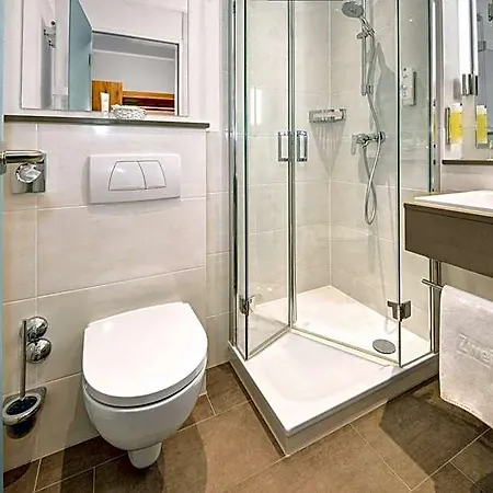 فندق Ringhotel Zweibruecker Hof هيردكه