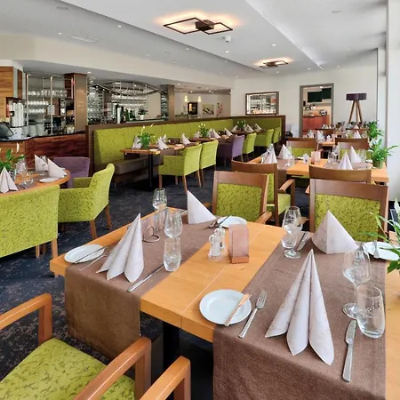 Ringhotel Zweibruecker Hof فندق هيردكه